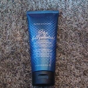 Bumble and bumble Full Potential Conditioner in Deep Blue